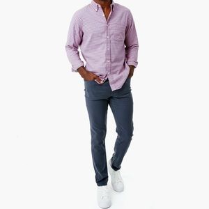 Faherty
Oxford 2.0 Stretch Long Sleeve. New without tags Blue Rose Gingham small